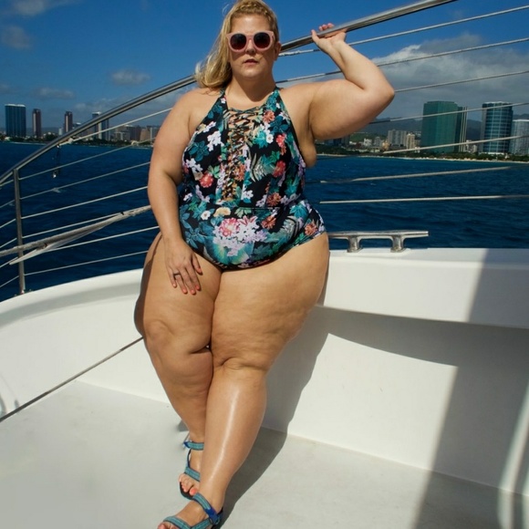 torrid Other - *SOLD* Sexy!! 1x Torrid Tropical Lattice Swimsuit